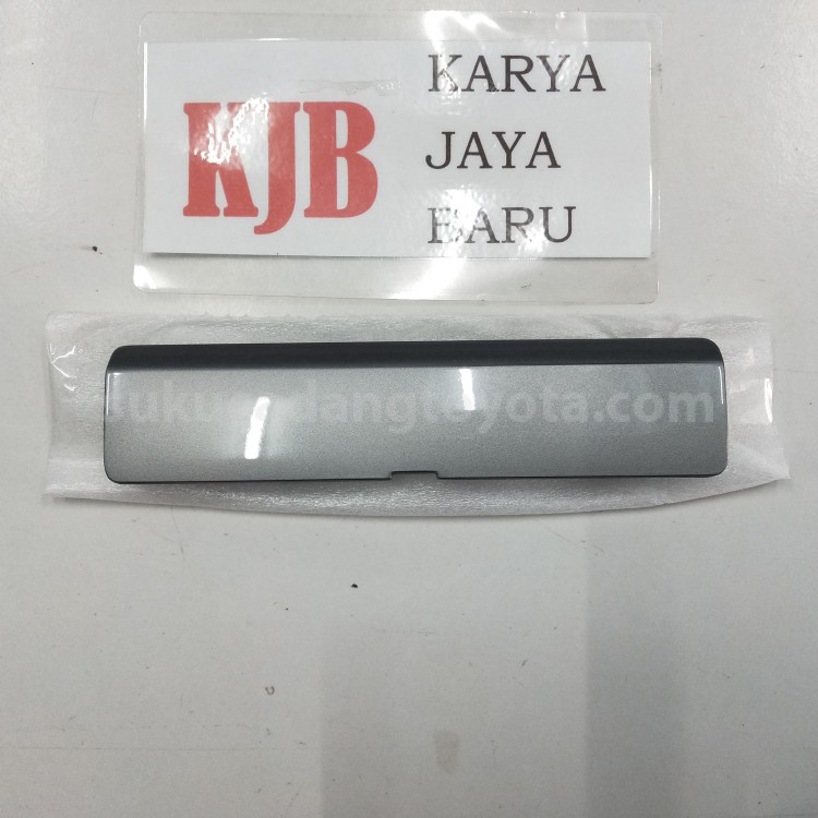 75632BZ010 LID, RF SIDE GAR 1 LH - TOYOTA