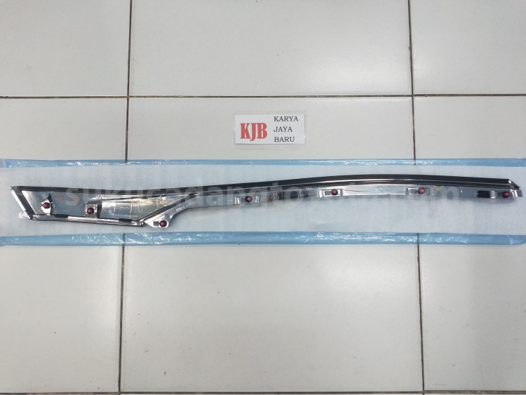 75641BZ080 MOULDING, QRT WDW FR RH - TOYOTA