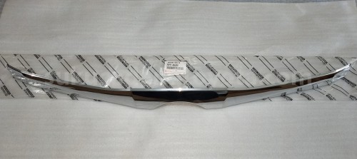 757710K230 MOULDING, HOOD, FR - TOYOTA