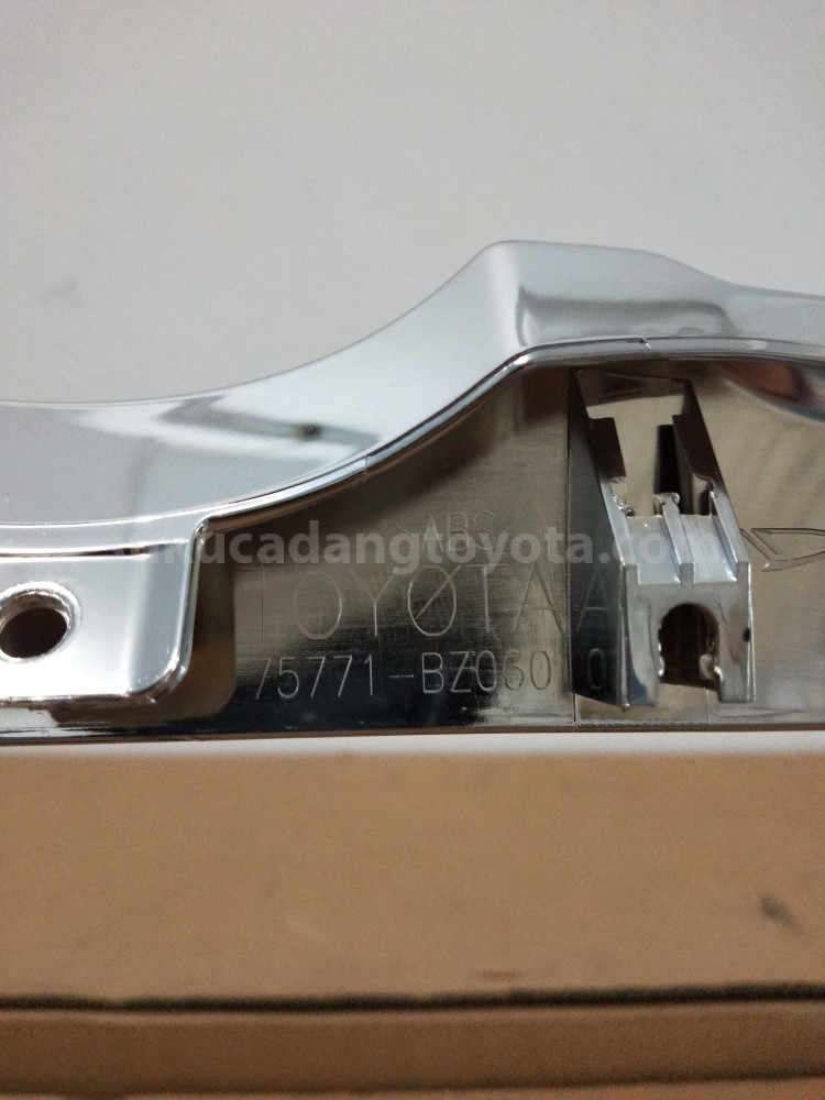 75771BZ060 MOULDING,HOOD FR - TOYOTA