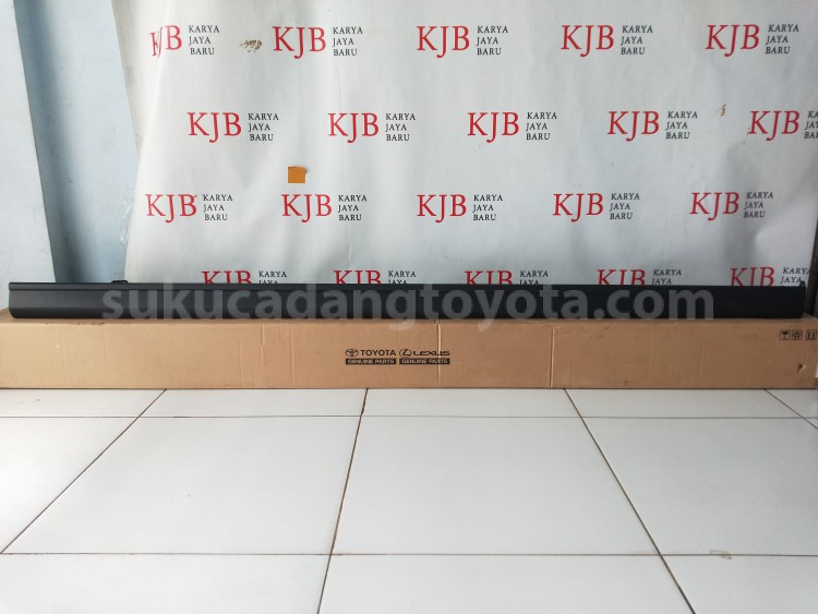 75851BZ480 MOULDING ROCK PNL RH - TOYOTA