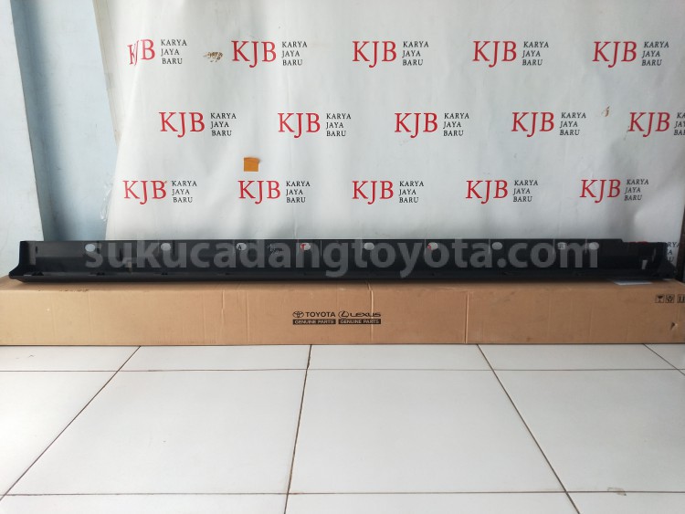 75851BZ480 MOULDING ROCK PNL RH - TOYOTA