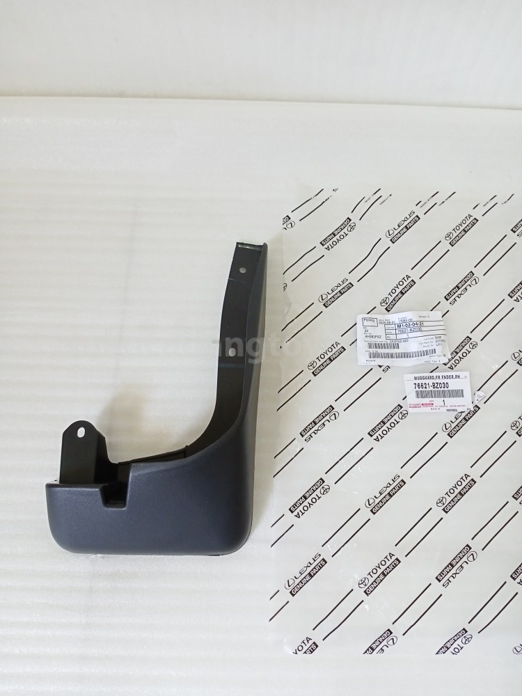 76621BZ030 MUDGUARD,FR FNDER,RH - TOYOTA