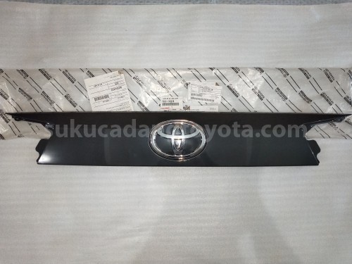 768010K906 GARNISH SA LUGG COMP - TOYOTA