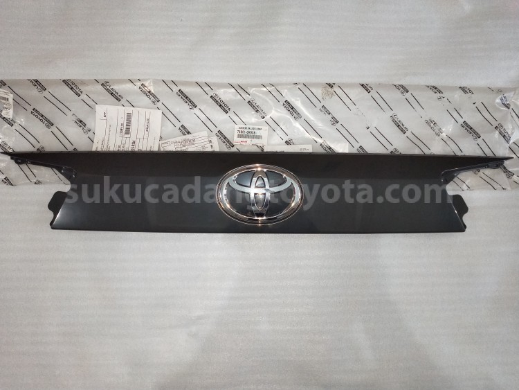 768010K908 GARNISH SA LUGG COMP - TOYOTA