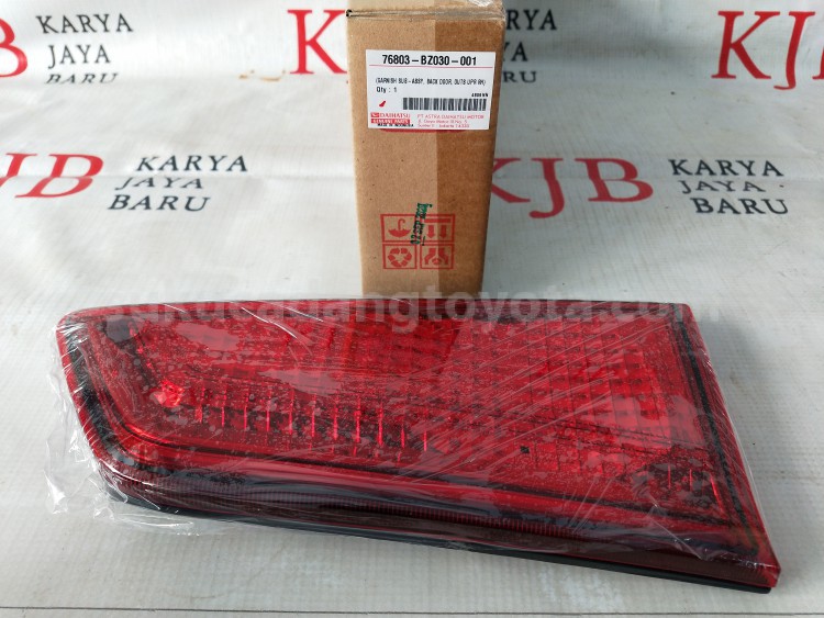 76803BZ030 GARNISH BACK DOOR R - TOYOTA