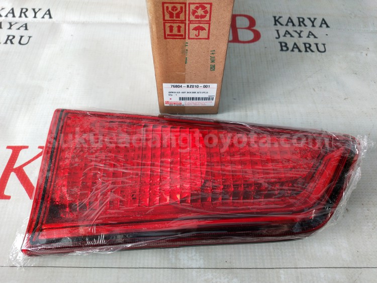 76804BZ010 GARNISH BACK DOOR L - TOYOTA