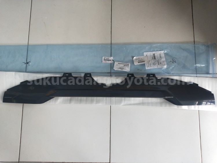 76811BZ750 GARNISH LUG COM OUTS - TOYOTA