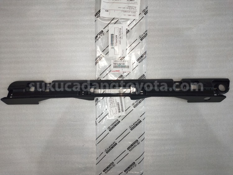 76812BZ150 GARNISH BACK DR OUT2 - TOYOTA