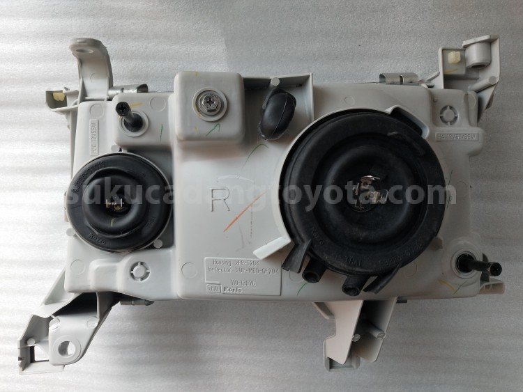 811100B030 HEADLAMP ASSY, RH - TOYOTA