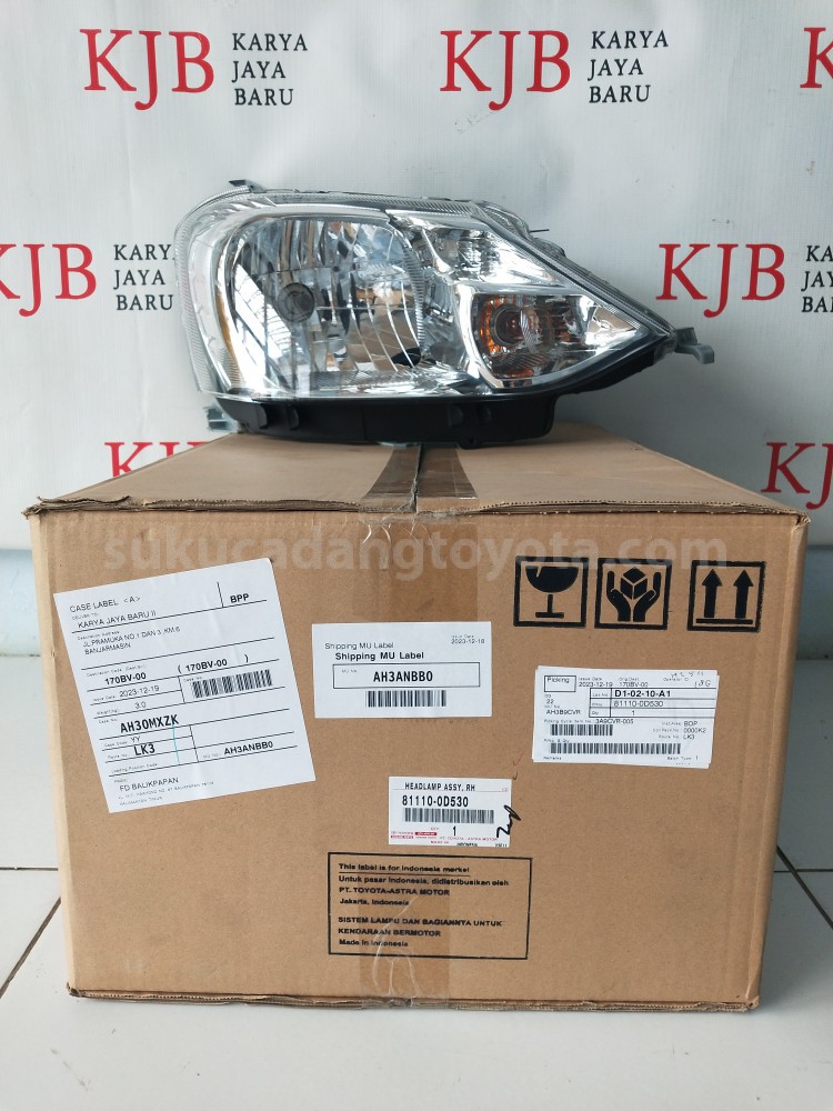 811100D530 HEADLAMP ASSY, RH - TOYOTA