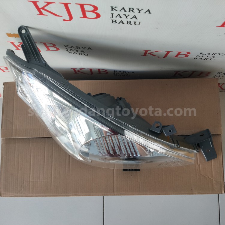 811100K130 HEADLAMP ASSY, RH - TOYOTA