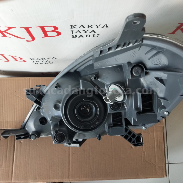 811100K130 HEADLAMP ASSY, RH - TOYOTA