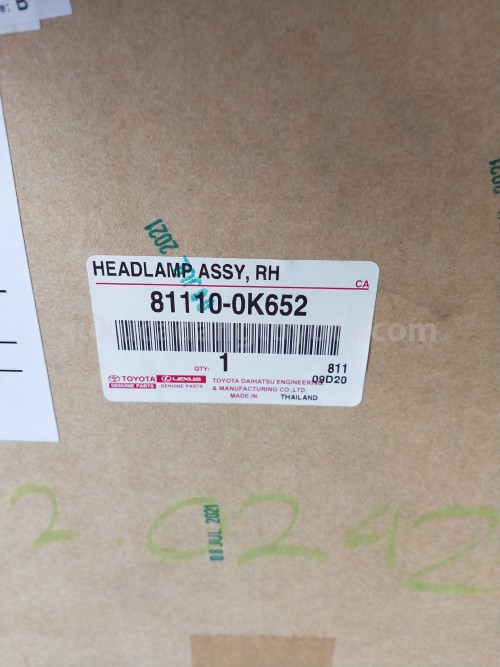 811100K652 HEADLAMP ASSY, RH - TOYOTA
