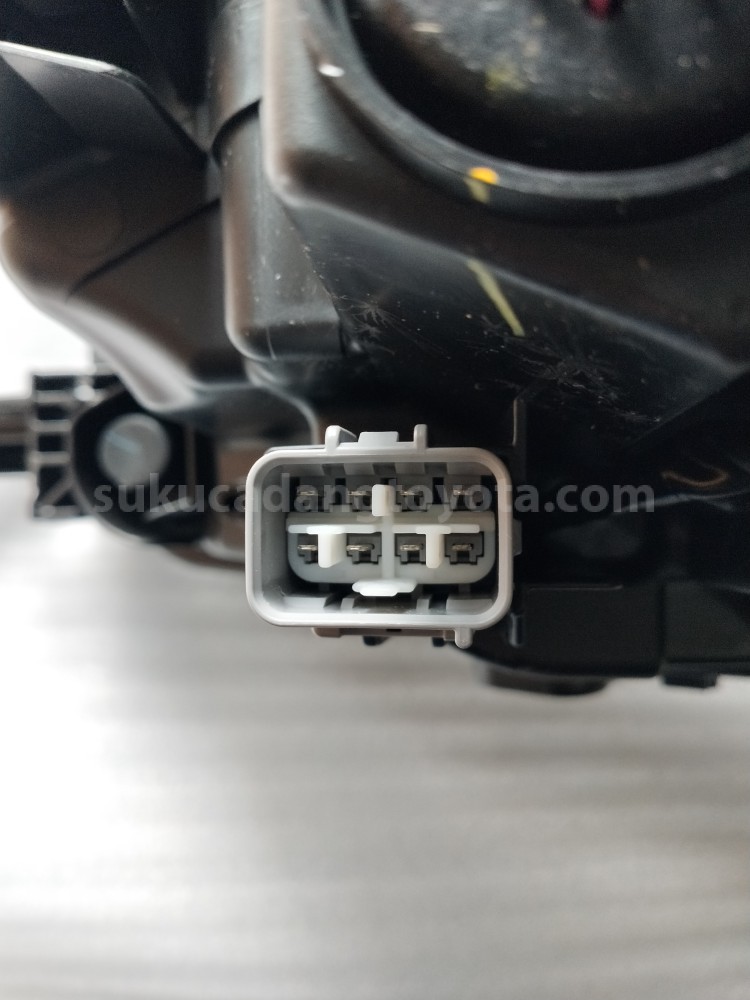 811100KM00 HEADLAMP ASSY, RH - TOYOTA