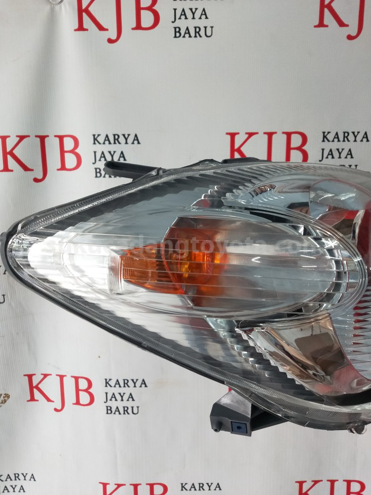 81110BZ050 HEADLAMP A/S, RH - TOYOTA