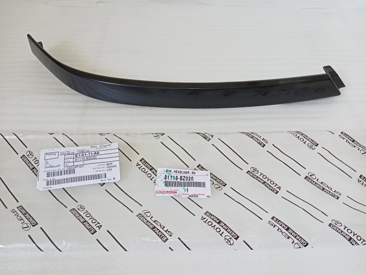 81116BZ020 RIM, HEADLAMP, RH - TOYOTA