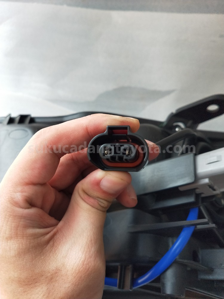 811300K591 UNIT A/S HEADLAMP RH - TOYOTA