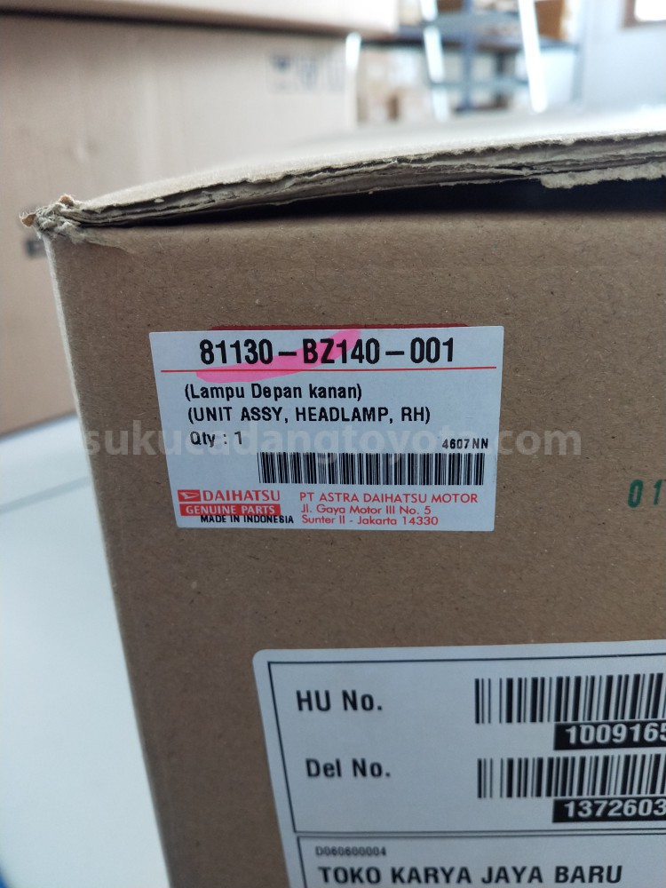 81130BZ140 UNIT ASSY,HEADLMP RH - TOYOTA