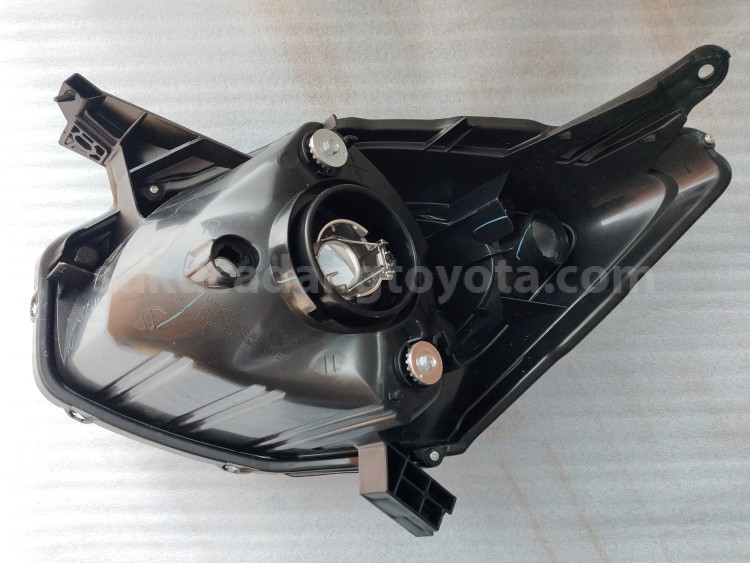 81130BZ170 UNIT A/S HEADLAMP RH - TOYOTA