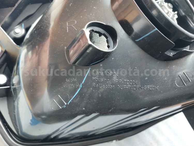 81130BZ170 UNIT A/S HEADLAMP RH - TOYOTA