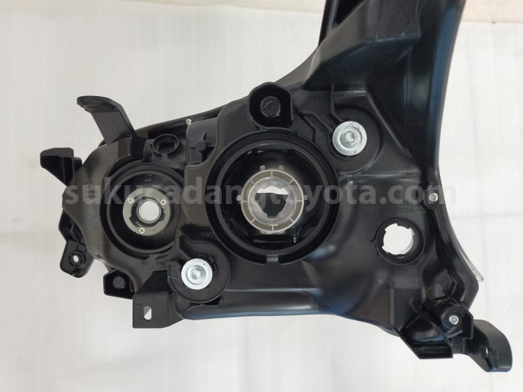 81130BZ280 UNIT A/S HEADLAMP RH - TOYOTA