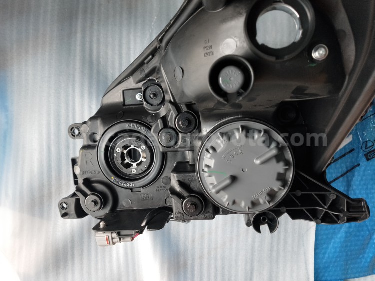81130BZ520 UNIT A/S HEADLAMP RH - TOYOTA