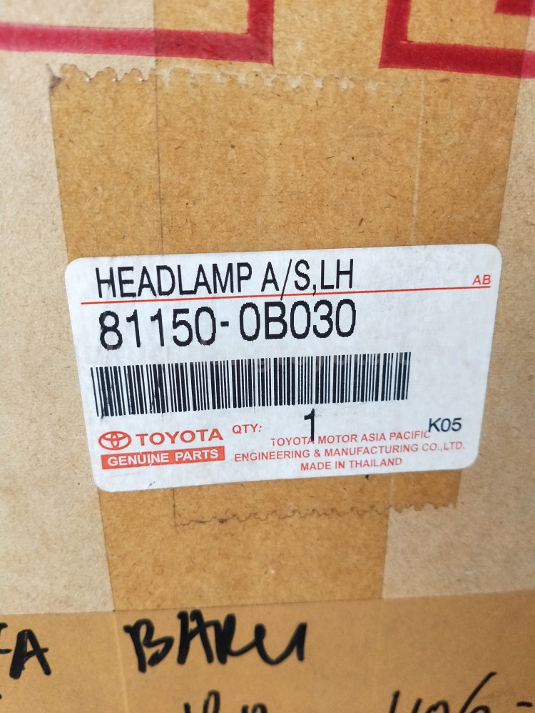 811500B030 HEADLAMP ASSY, LH - TOYOTA
