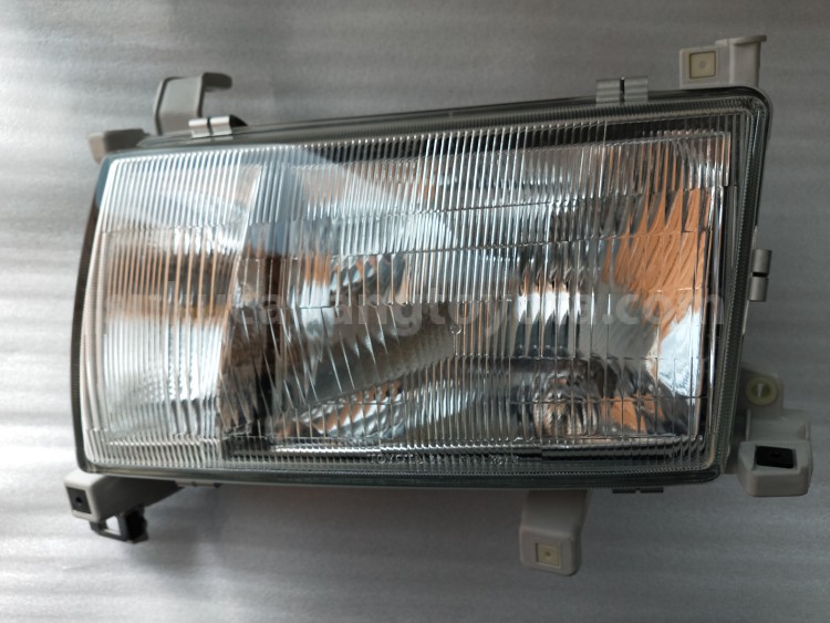 811500B030 HEADLAMP ASSY, LH - TOYOTA
