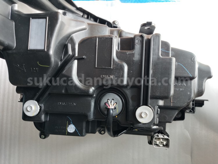 811500KL50 HEADLAMP ASSY, LH - TOYOTA