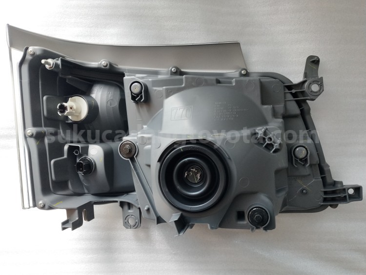 811500W070 HEADLAMP A/S,LH - TOYOTA