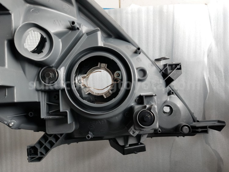 811700K300 UNIT A/S,HEADLAMP LH - TOYOTA
