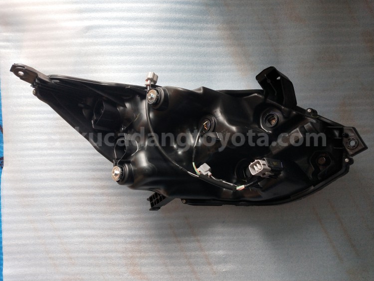 81170BZ400 UNIT A/S HEADLAMP LH - TOYOTA