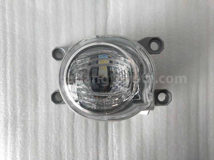 8121002220 LAMP ASSY, FOG, RH - TOYOTA