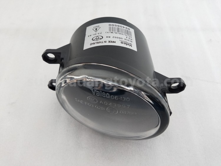 812100D042 LAMP ASSY, FOG, RH - TOYOTA
