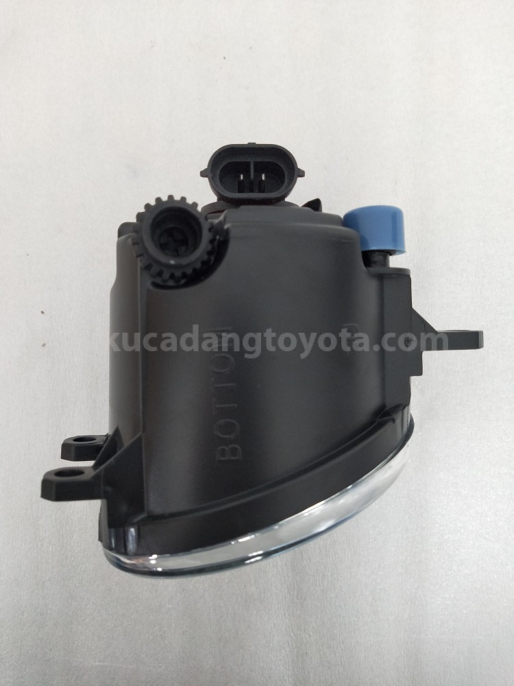 812100D042 LAMP ASSY, FOG, RH - TOYOTA