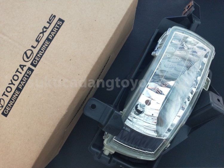 812100K031 LAMP A/S FOG W/BR RH - TOYOTA