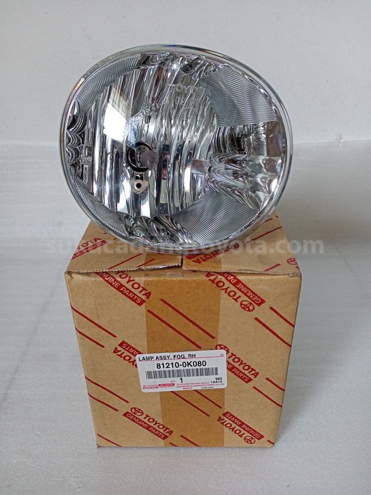 812100K080 LAMP ASSY, FOG, RH - TOYOTA
