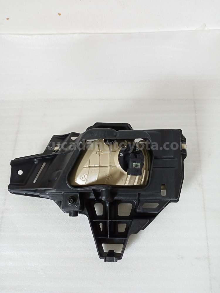 812100K090 LAMP A/S FOG RH - TOYOTA