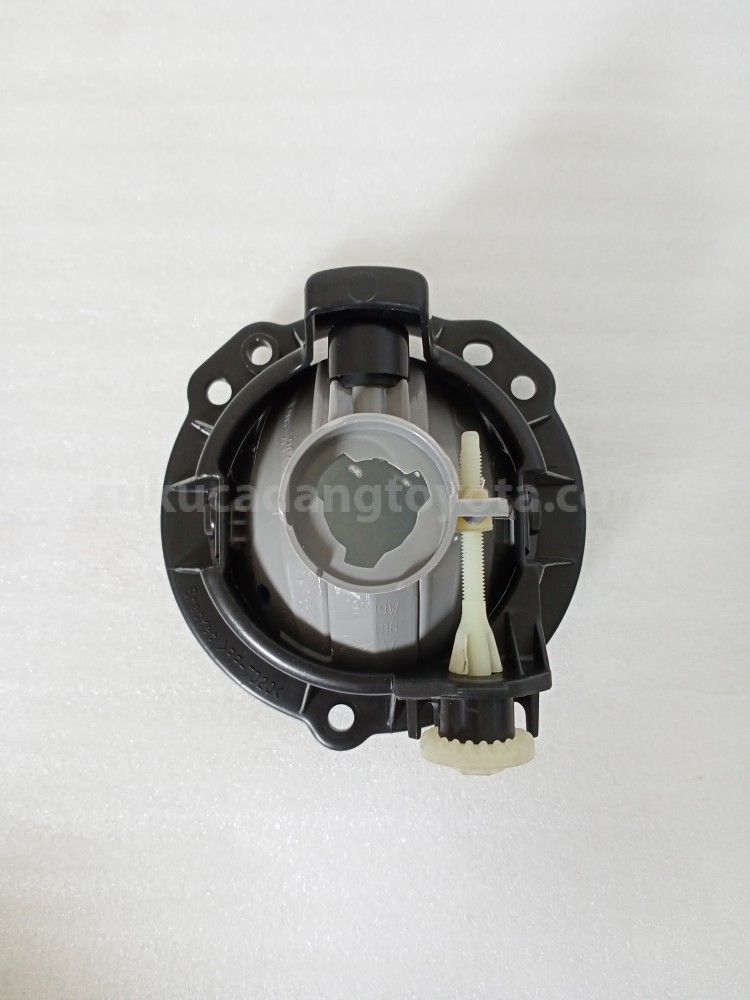81221BZ060 LAMP UNIT,FOG LH - TOYOTA