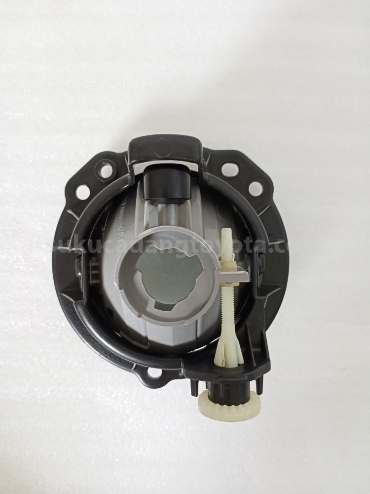 81221BZ060 LAMP UNIT,FOG LH - TOYOTA
