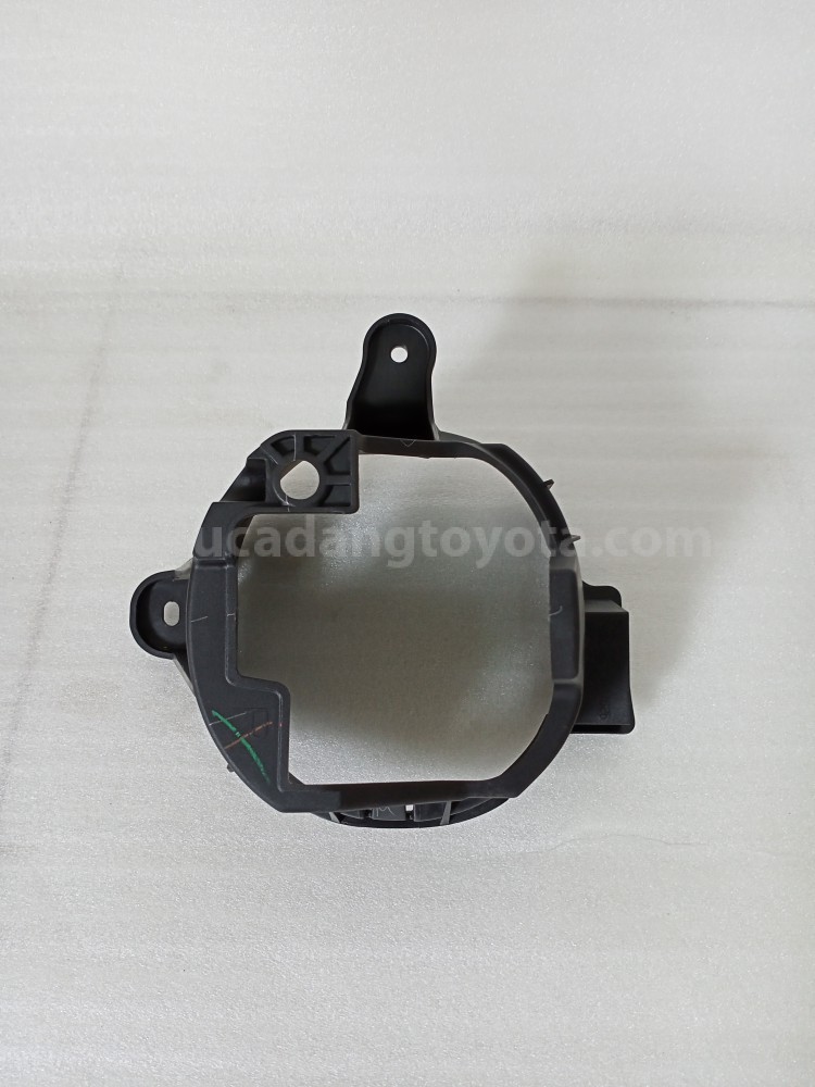 814810K050 BRACKET, FOG LAMP, R - TOYOTA
