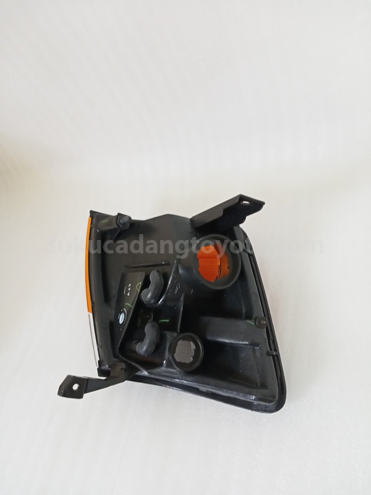 815210B010 LAMP A/S,F/TURN-LAMP - TOYOTA