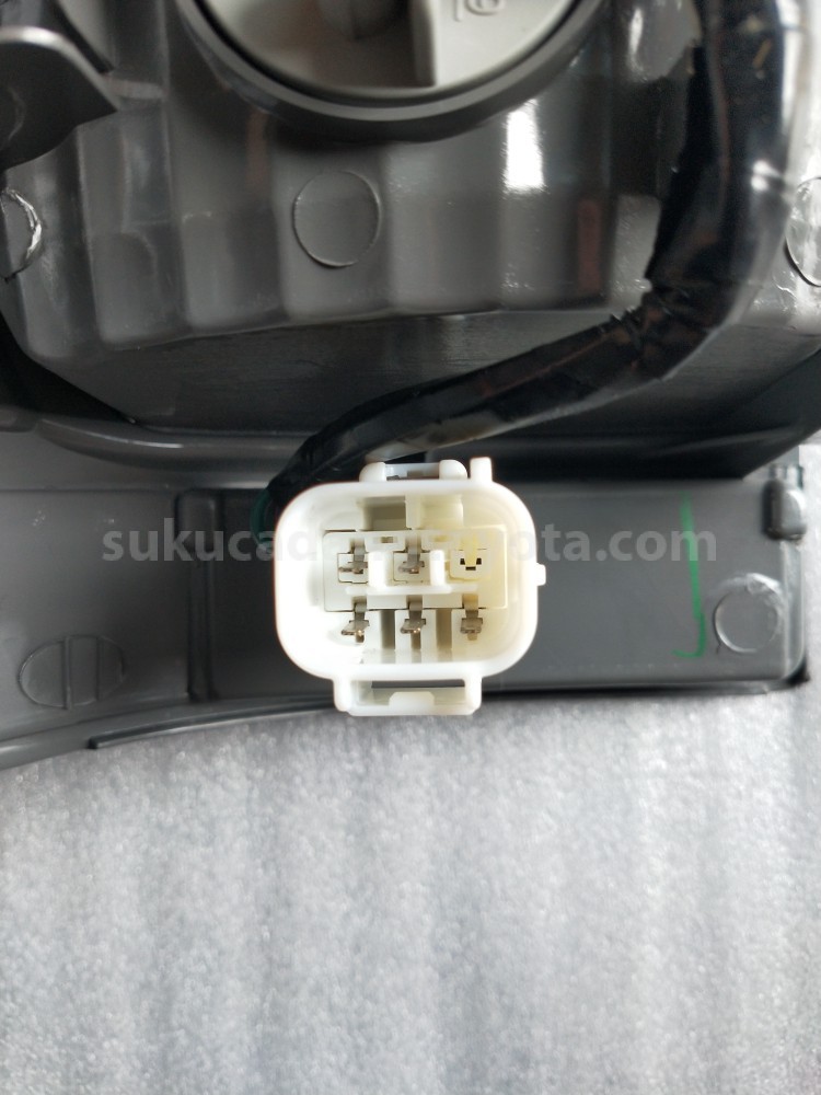 815500K010 LAMP ASSY, RR COMBIN - TOYOTA