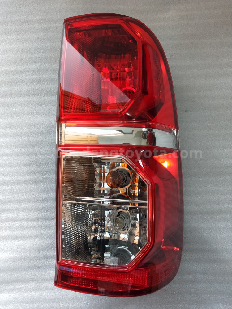 815500K140 LAMP ASSY, RR COMBIN - TOYOTA