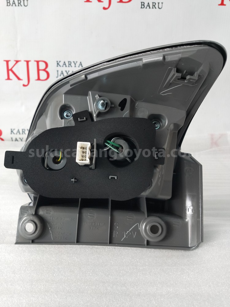 815500K190 LAMP ASSY, RR COMBIN - TOYOTA