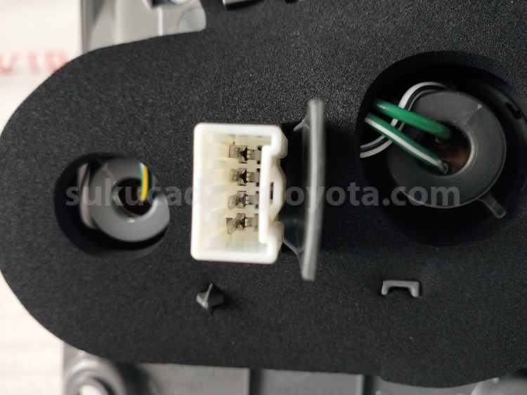 815500K190 LAMP ASSY, RR COMBIN - TOYOTA