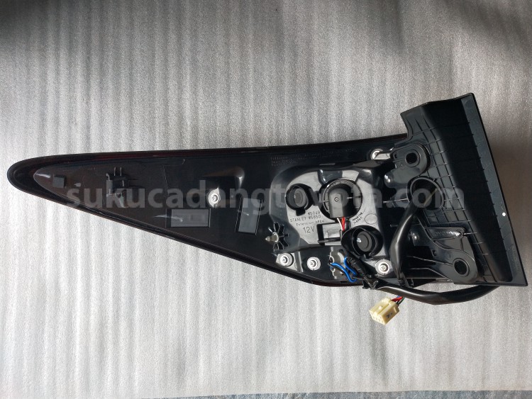 815500K530 LAMP A/S RR COMBI RH - TOYOTA