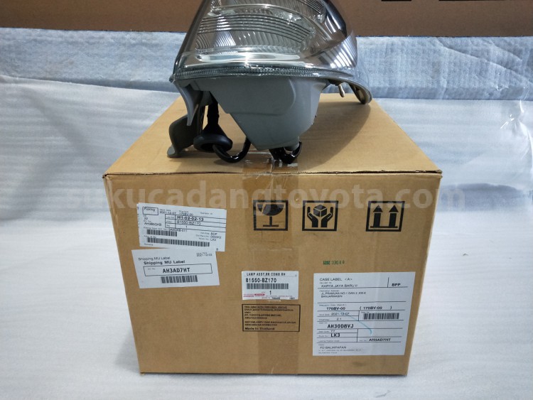 81550BZ170 LAMP ASSY,RR COMB RH - TOYOTA