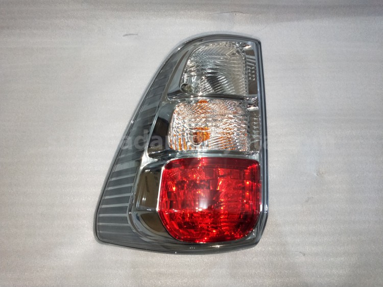 81550BZ170 LAMP ASSY,RR COMB RH - TOYOTA